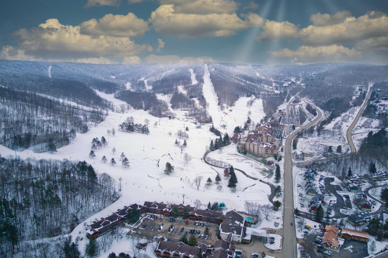 Ski-Inandout And Golf Condo With Aandc At Holiday Valley! Ellicottville Luaran gambar