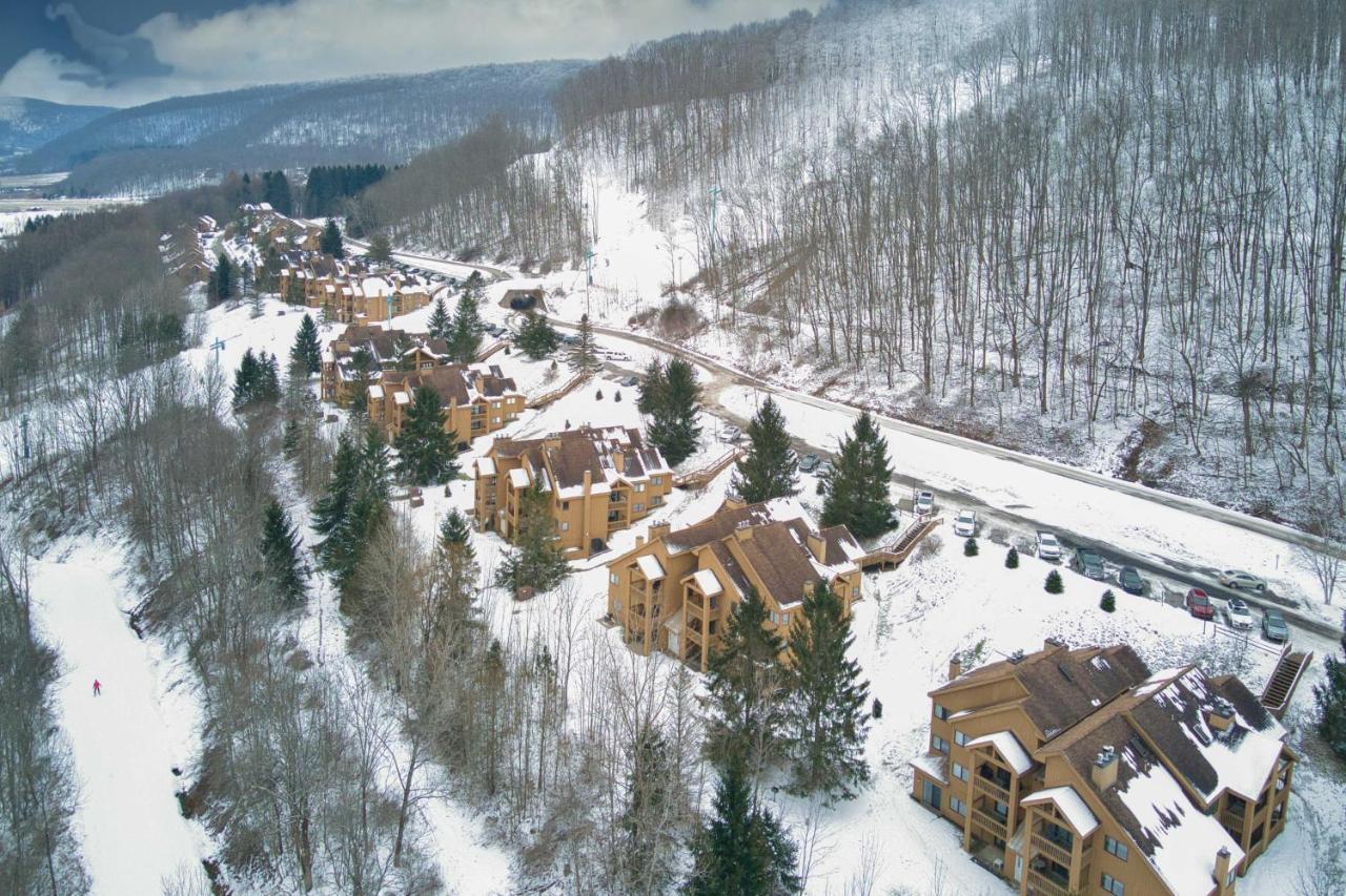 Ski-Inandout And Golf Condo With Aandc At Holiday Valley! Ellicottville Luaran gambar